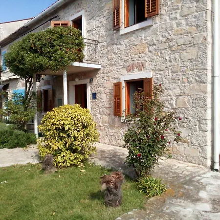 Appartamento Rivarela 31 *