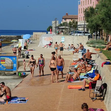 公寓 Rivarela 31 *